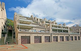 3 Bedroom Apartment in Sunnyrock