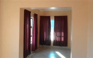 3 Bedroom Flat in The Reeds