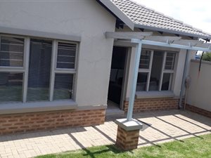 3 Bed House in Tasbet Park