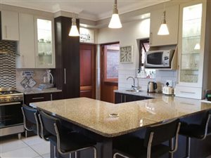 3 Bed House in Midstream Hill