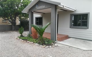 230 m² Office Space in George Central