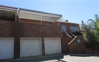 3 Bedroom Townhouse in Elandsrand