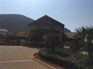 502 m² Land available in Kosmos