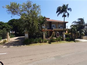 956 m² Commercial space in Bluff