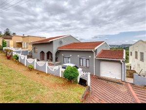 4 Bed House in Burlington Heights