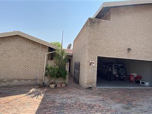 3 Bed Simplex in Khyber Rock