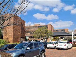 530 m² Office Space in Ormonde