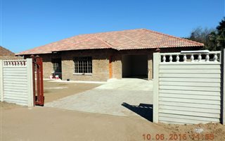 3 Bedroom House in Modimole (Nylstroom)