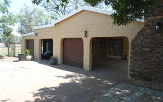 2.2 ha Farm with House in Buyscelia