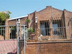 4 Bed House in Mobeni
