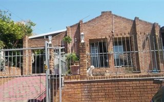 4 Bedroom House in Mobeni