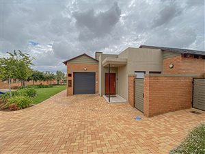 2 Bed Simplex in Retire at Midstream