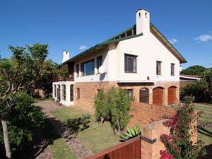5 Bed House in Kenton-on-Sea