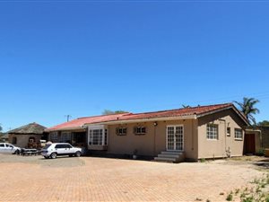 700 m² Commercial space in Gonubie