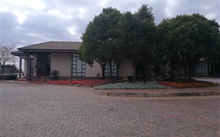 3 Bedroom Duplex in Brentwood Park
