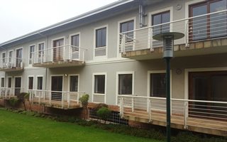 376 m² Office Space in Vorna Valley