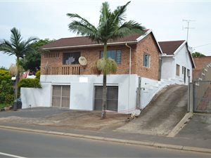6 Bed House in Grove End