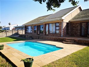 3 Bed House in Gonubie