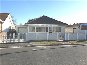 3 Bed House in Lansdowne