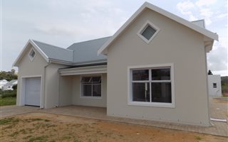 3 Bedroom House in Stilbaai