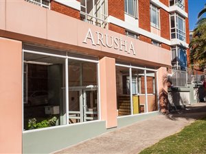 2 Bed Apartment in Humewood
