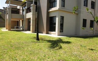 2 Bedroom Apartment in Palm Lakes Estate