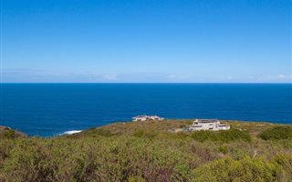 2000 m² Land available in Breakwater Bay Eco Estate