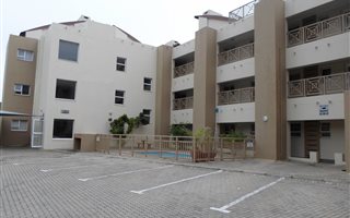 3 Bedroom Apartment in Boland Park