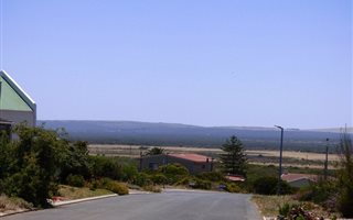 660 m² Land available in Yzerfontein