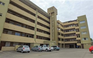 3 Bedroom Apartment in Amanzimtoti