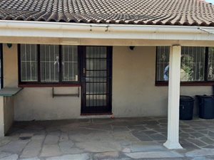 3 Bed Apartment in Berea West