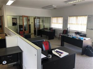 160 m² Commercial space in Mt Edgecombe