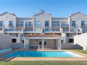 2 Bed Apartment in Century City