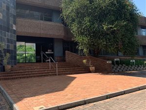 4400 m² Commercial space in Bedfordview