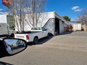 3247 m² Industrial space in Hilton