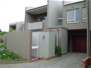 3 Bed Duplex in Sunninghill
