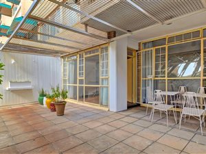 1 Bed Apartment in Parktown