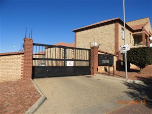 2 Bed Apartment in Doringkruin