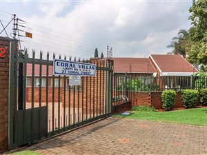 3 Bedroom Townhouse in Woodmere