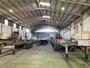 2500 m² Commercial space in Jacobs
