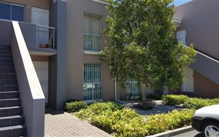 2 Bedroom Apartment in Blouberg Sands