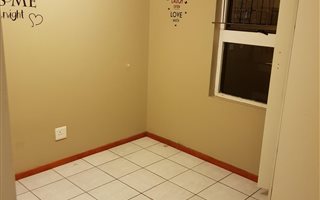 2 Bedroom Flat in Windsor Park