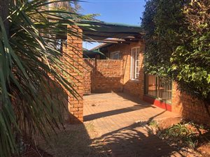 2 Bed Simplex in Moreleta Park