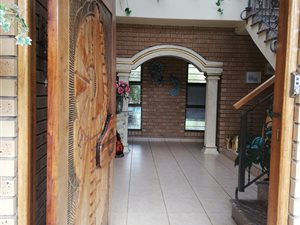 5 Bed House in Bartlett