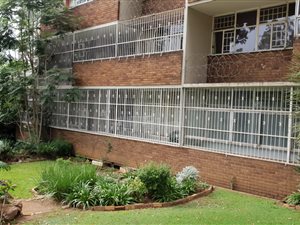 2 Bed Apartment in Cyrildene