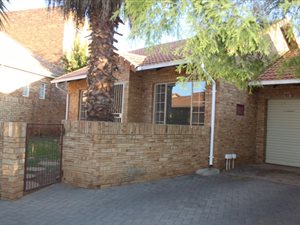 2 Bed Duplex in Eldoraigne