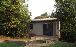 0.5 Bedroom Garden Cottage in Franklin Roosevelt Park