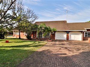 3 Bed House in Meerensee