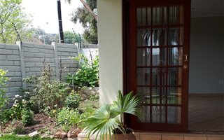 1 Bedroom Garden Cottage in Berario