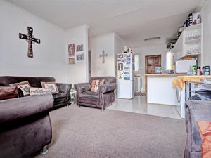 2 Bed Townhouse in Honeydew Ridge